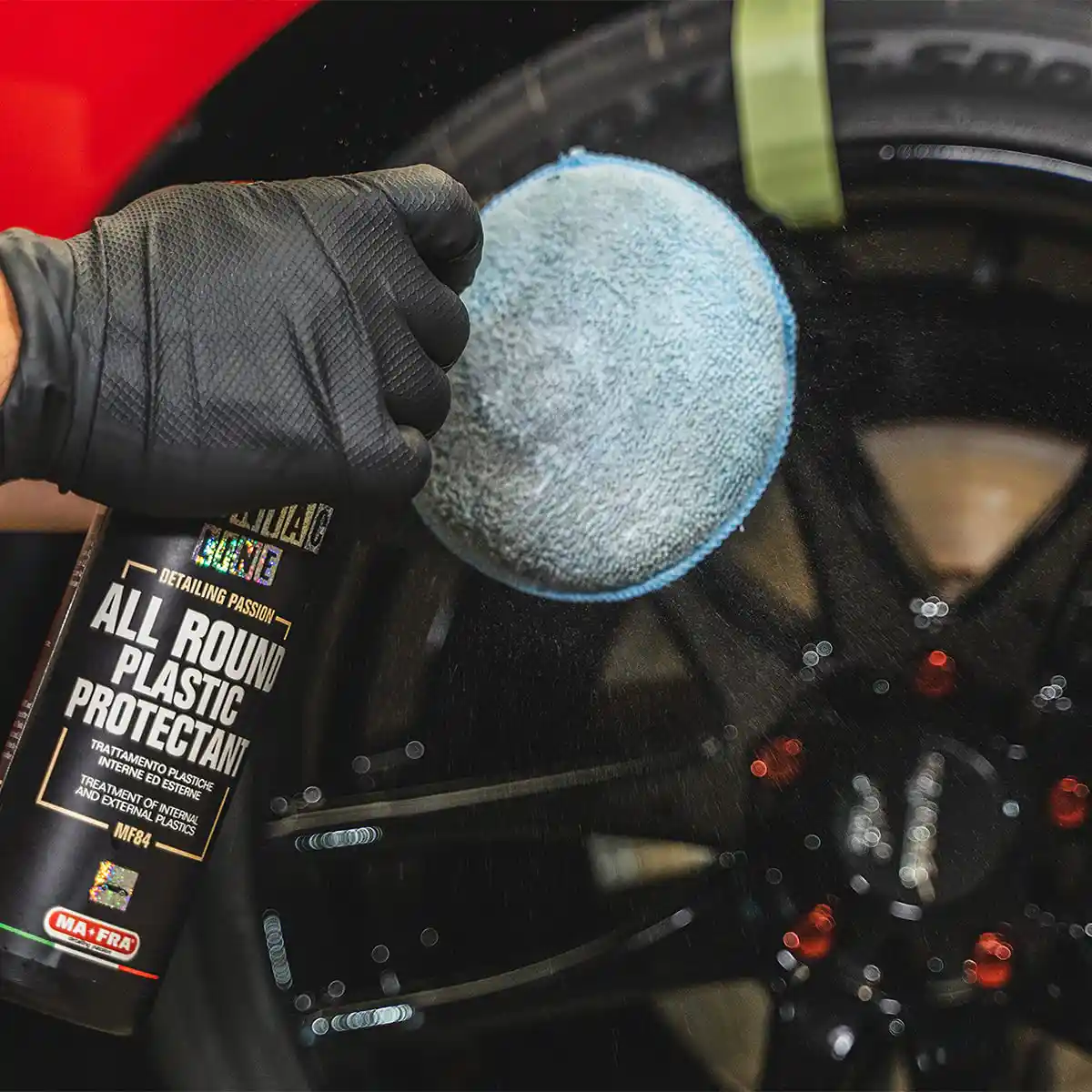 Plastic Protectant and Protectant for Professional Interior Care