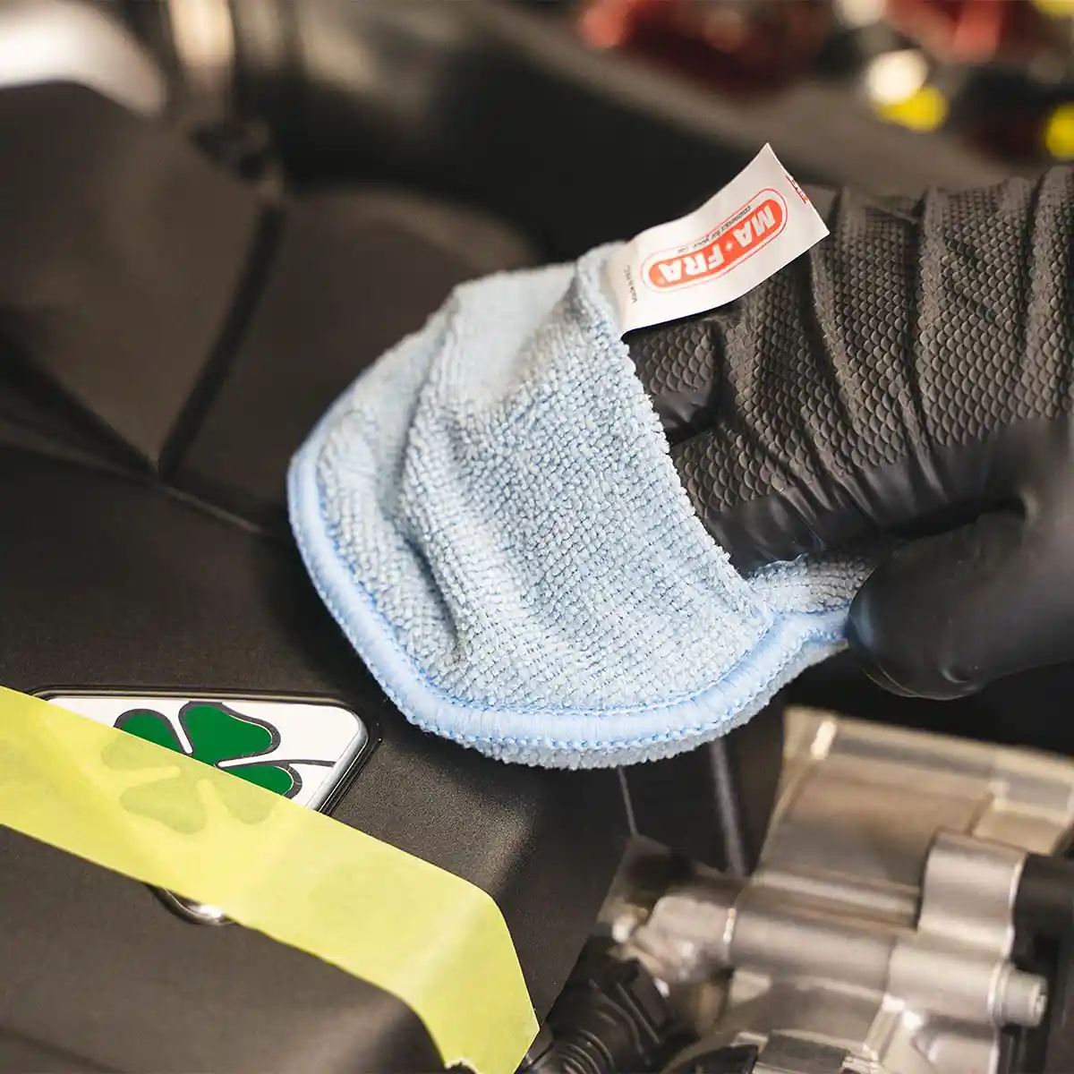 Plastic Protectant and Protectant for Professional Interior Care