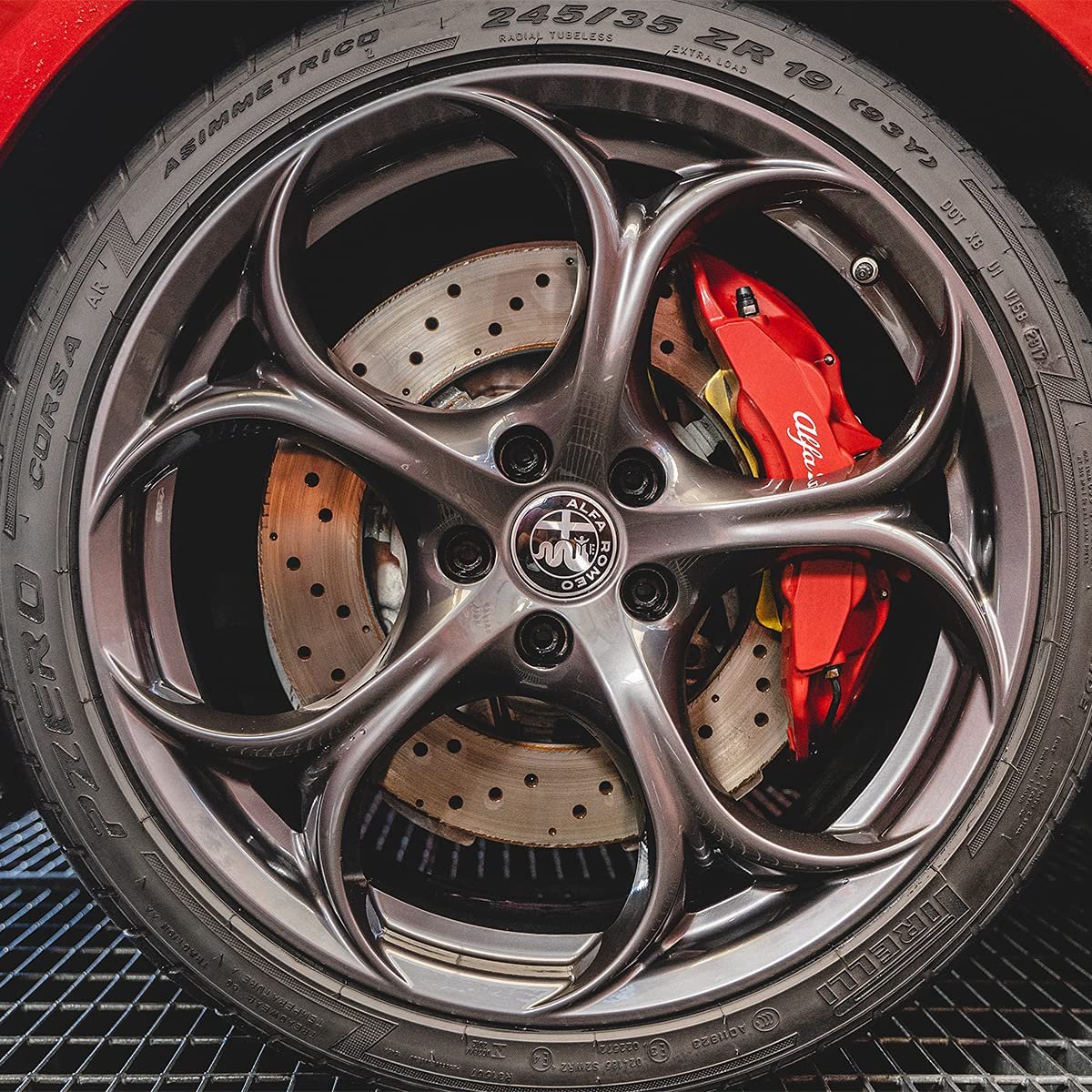 Maniac Line Wheel & Tyre Cleaner 1000ml | 2-in-1 Alloy & Rubber Cleaner | Removes Brake Dust, Road Grime & Preps Wheels for Polishing